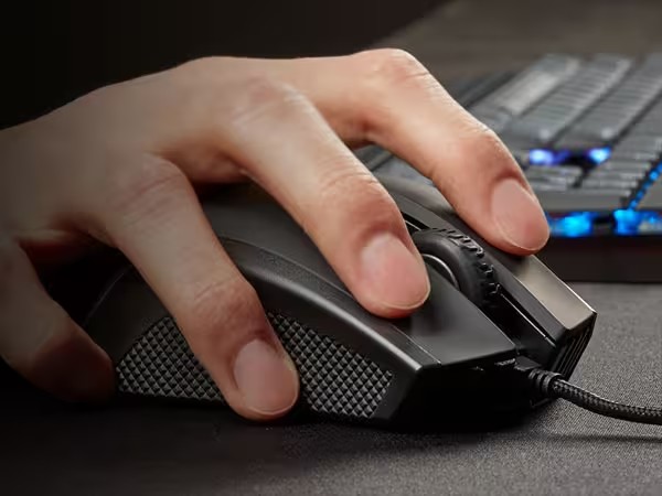 Gaming Maus CORSAIR IRONCLAW RGB / ALLES IM GRIFF Gaming Maus CORSAIR IRONCLAW RGB / ALLES IM GRIFF