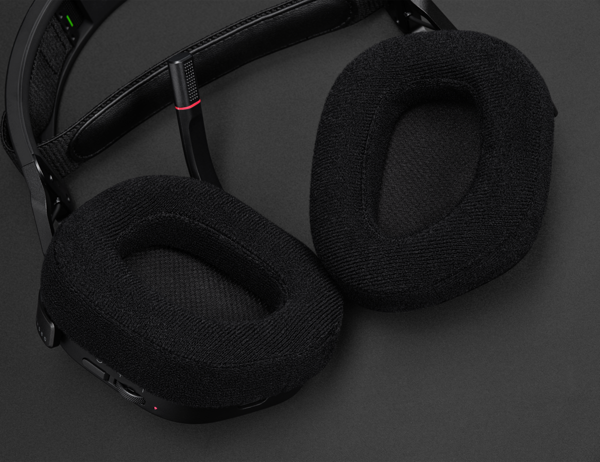 CORSAIR HS80 RGB Wireless, Bild 3 (02.08.2024) CORSAIR HS80 RGB Wireless, Bild 3 (02.08.2024)