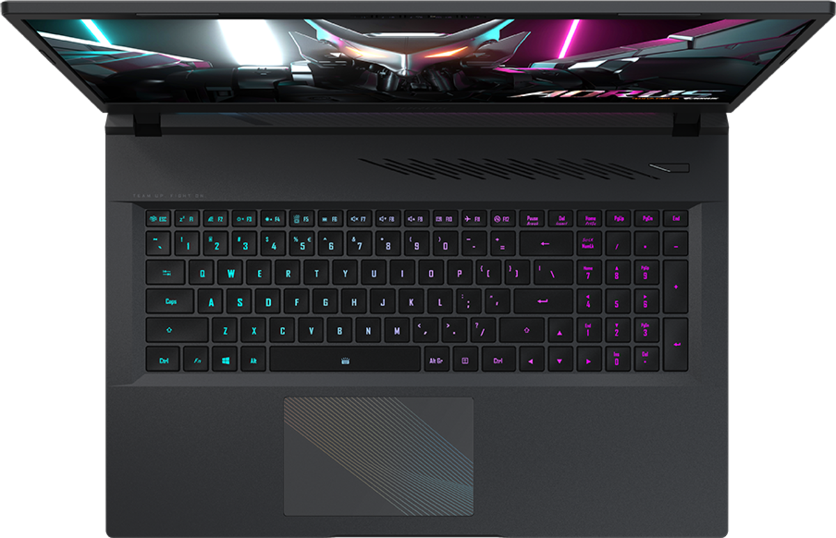 GIGABYTE AORUS 17 BSF-H3DE654SH, Bild 8 (23.08.2024)