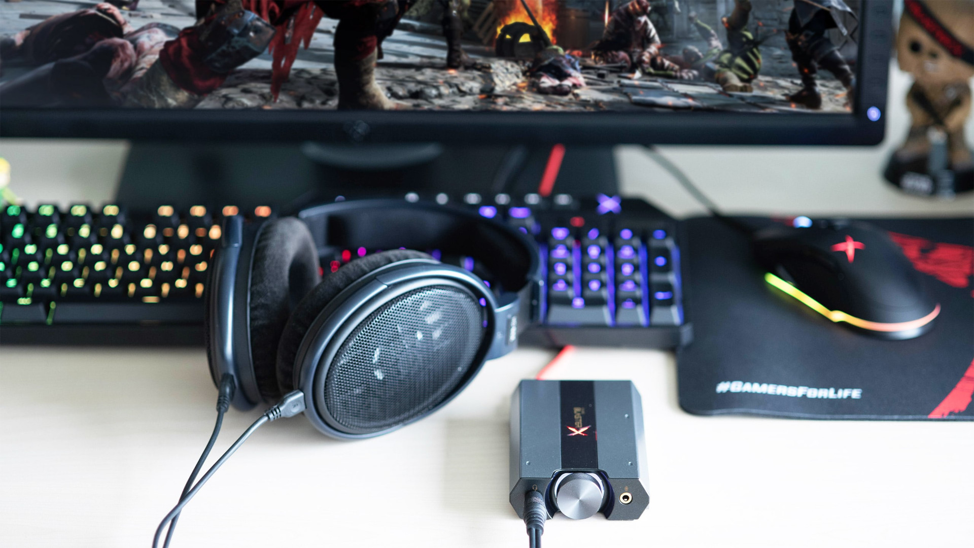 CORSAIR HARPOON RGB PRO - BEHALTEN SIE DIE OBERHAND CORSAIR HARPOON RGB PRO - BEHALTEN SIE DIE OBERHAND